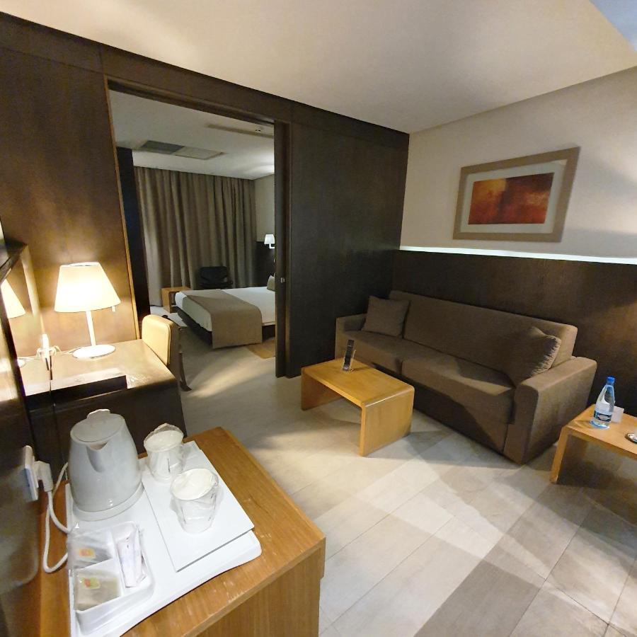 Hotel Belvedere Fourati Tunis Bagian luar foto